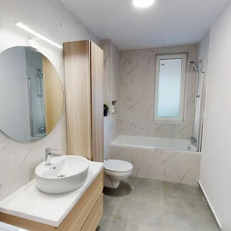 Apartment By The Lake Nr 4 Vrt Sibiu Exterior photo