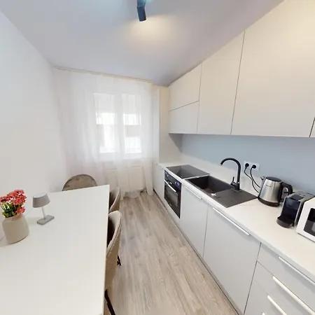 Apartment By The Lake Nr 4 Vrt Sibiu Exterior photo